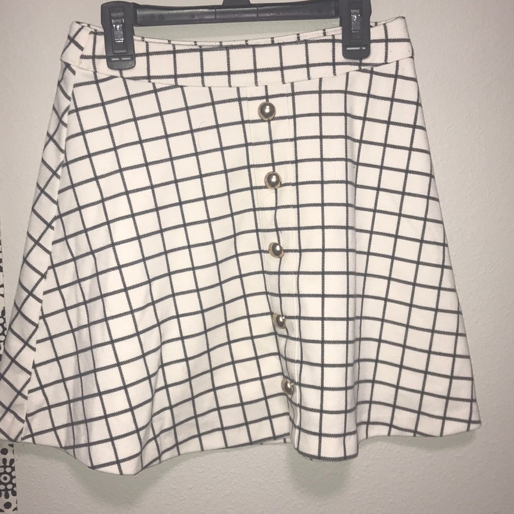 candies white & black skirt